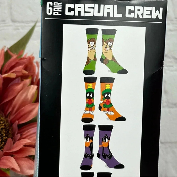 looney tunes casual crew socks bugs bunny daffy duck tweety bird marvin - Picture 7 of 8